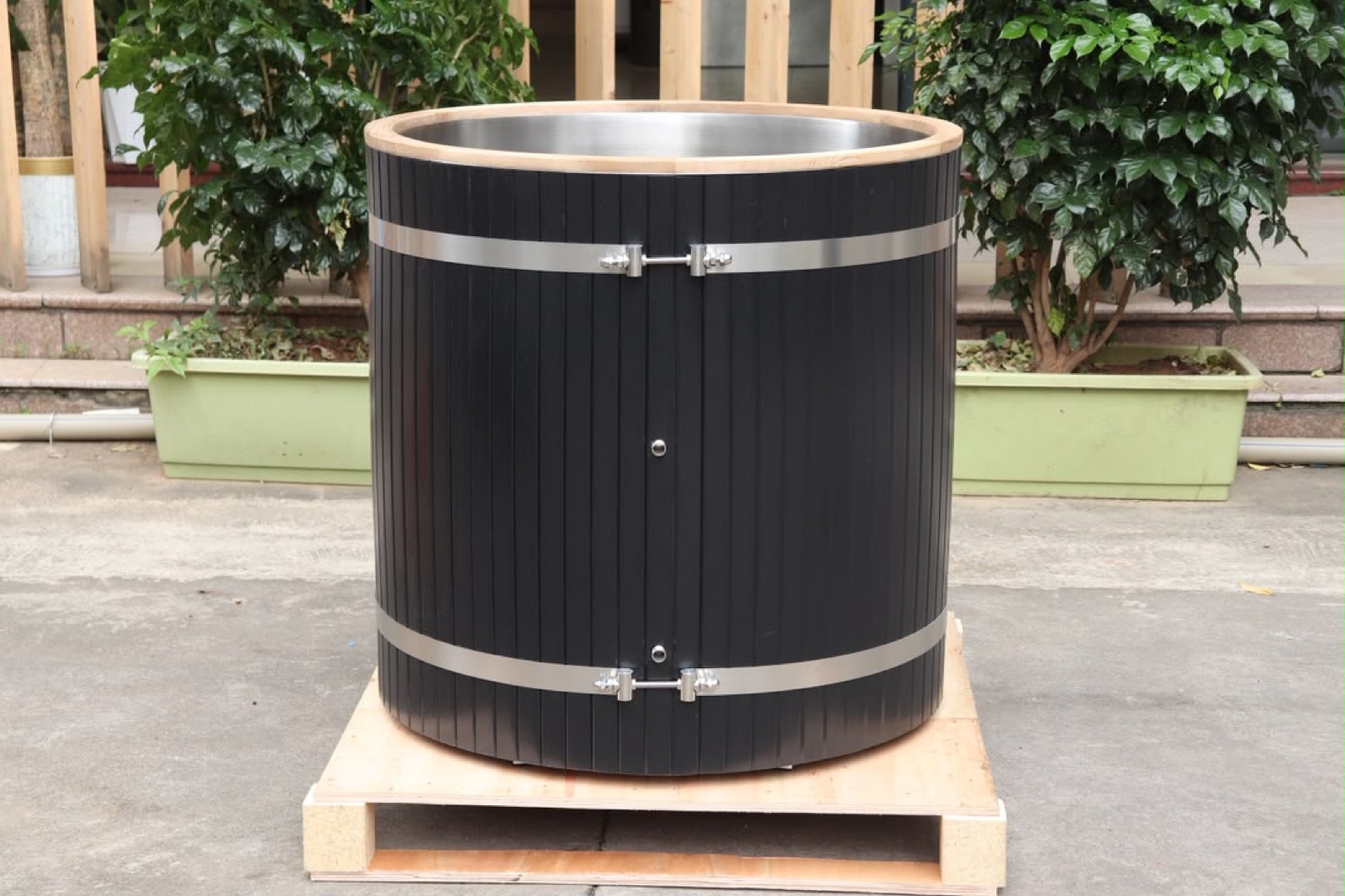 Polar Tub 4